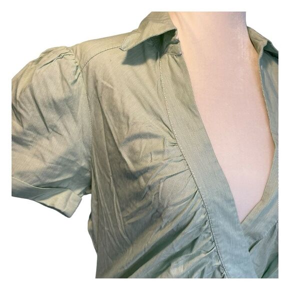H&M Poplin Pinstripe Wrap Top Green White Knit Short Sleeve V-Neck Blouse 6 - Picture 2 of 8